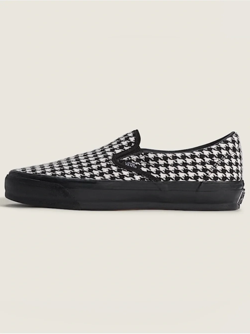 Vans Premium Classic Slip-On Shoe Houndstooth Black / White Women 11.5Mens 10.0